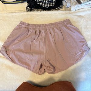 Lululemon Hotty Hot Shorts 2.5”